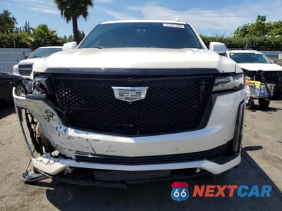 Piąte zdjęcie samochodu w środku: 2023 CADILLAC ESCALADE ESV SPORT VIN:1GYS4PKL5PR553692 - miniatura