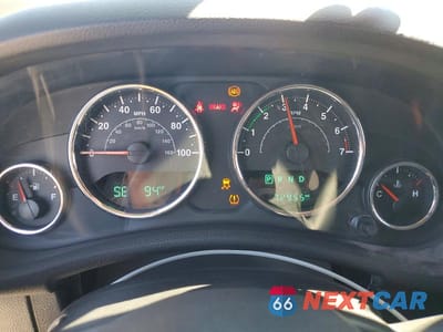 Zdjęcie 9 z 12 samochodu: 2018 JEEP WRANGLER UNLIMITED SPORT VIN:1C4HJWDG9JL930991 - miniatura