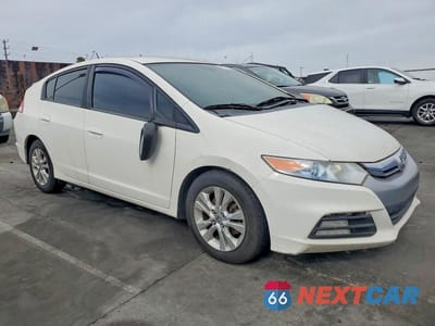 Czwarte zdjęcie samochodu z boku: 2013 HONDA INSIGHT EX VIN:JHMZE2H77DS002441 - miniatura