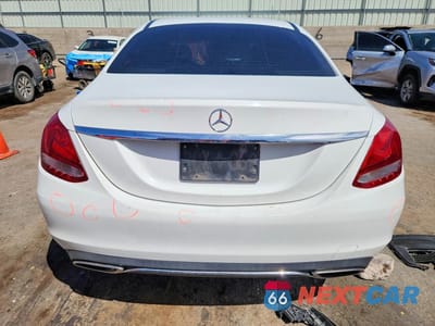 Zdjęcie 6 z 13 samochodu: 2016 MERCEDES-BENZ C 300 VIN:55SWF4JB3GU154129 - miniatura