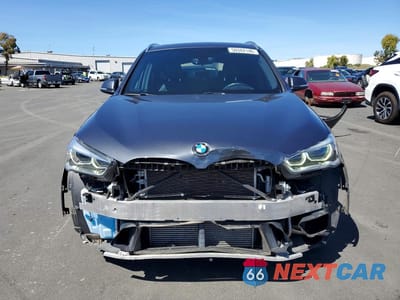 Piąte zdjęcie samochodu w środku: 2016 BMW X1 XDRIVE28I VIN:WBXHT3C35G5E55057 - miniatura