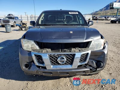 Piąte zdjęcie samochodu w środku: 2016 NISSAN FRONTIER SV VIN:1N6AD0ER6GN795453 - miniatura