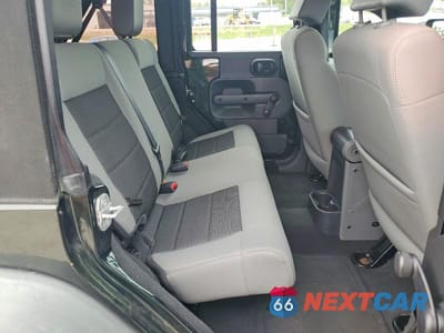 Zdjęcie 10 z 12 samochodu: 2010 JEEP WRANGLER UNLIMITED SPORT VIN:1J4BA3H11AL121067 - miniatura