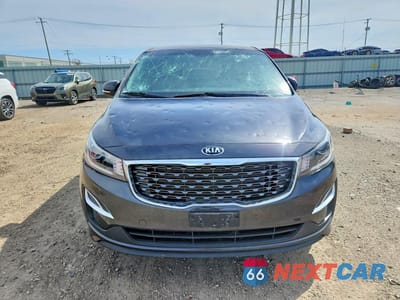 Piąte zdjęcie samochodu w środku: 2021 KIA SEDONA LX VIN:KNDMB5C19M6667312 - miniatura