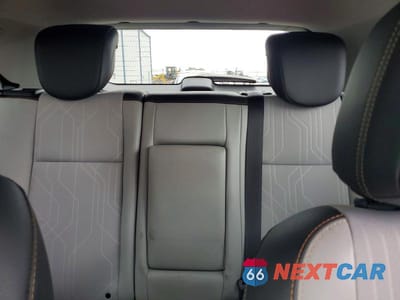Zdjęcie 10 z 14 samochodu: 2019 CHEVROLET TRAX 1LT VIN:3GNCJLSB8KL245216 - miniatura