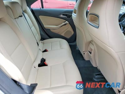 Zdjęcie 10 z 12 samochodu: 2014 MERCEDES-BENZ CLA 250 VIN:WDDSJ4EB9EN153421 - miniatura