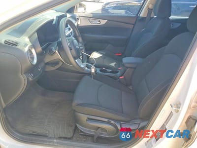 Zdjęcie 7 z 12 samochodu: 2024 KIA FORTE LXS VIN:3KPF24AD8RE706151 - miniatura
