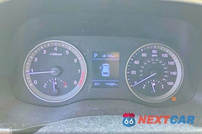 Zdjęcie 8 z 14 samochodu: 2019 HYUNDAI TUCSON VALUE VIN:KM8J3CA44KU045643 - miniatura