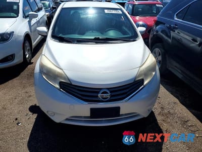 Piąte zdjęcie samochodu w środku: 2015 NISSAN VERSA NOTE S PLUS VIN:3N1CE2CP9FL376214 - miniatura