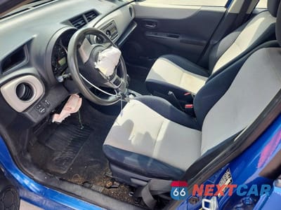 Zdjęcie 7 z 12 samochodu: 2012 TOYOTA YARIS 5-DOOR LE VIN:JTDKTUD35CD535902 - miniatura