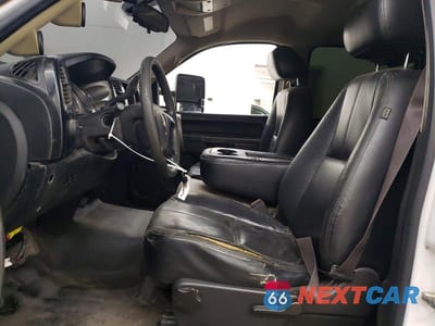 Zdjęcie 7 z 12 samochodu: 2013 CHEVROLET SILVERADO K2500 HEAVY DUTY VIN:1GC1KVC8XDF215708 - miniatura