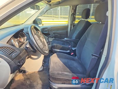 Zdjęcie 7 z 13 samochodu: 2012 DODGE GRAND CARAVAN SE VIN:2C4RDGBG0CR203589 - miniatura
