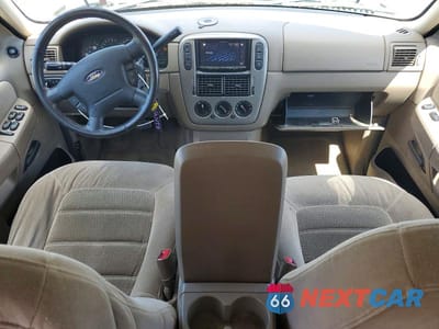 Zdjęcie 8 z 14 samochodu: 2005 FORD EXPLORER XLT VIN:1FMZU73E15UB85442 - miniatura