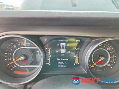 Zdjęcie 9 z 14 samochodu: 2020 JEEP GLADIATOR SPORT VIN:1C6HJTAG7LL132101 - miniatura
