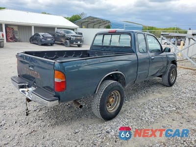 Trzecie zdjęcie samochodu z tyłu: 1996 TOYOTA TACOMA V6 VIN:4TAWN72N7TZ146274 - miniatura
