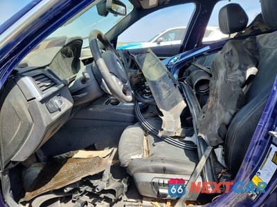 Zdjęcie 7 z 12 samochodu: 2016 BMW 340 XI VIN:WBA8B7C50GK703056 - miniatura