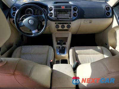 Zdjęcie 8 z 13 samochodu: 2010 VOLKSWAGEN TIGUAN SE VIN:WVGBV7AX8AW001079 - miniatura