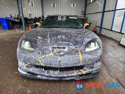 Piąte zdjęcie samochodu w środku: 2010 CHEVROLET CORVETTE GRAND SPORT VIN:1G1YW2DW3A5105284 - miniatura