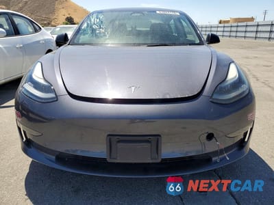 Piąte zdjęcie samochodu w środku: 2023 TESLA MODEL 3 VIN:5YJ3E1EA7PF683736 - miniatura