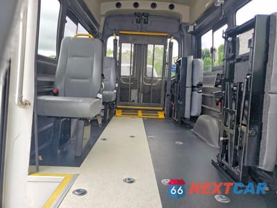 Zdjęcie 11 z 13 samochodu: 2018 FORD TRANSIT T-350 EXT HIGH ROOF WHEELCHAIR L VIN:1FTBW3XM1JKA37789 - miniatura