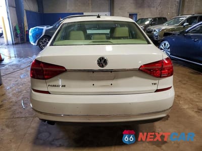 Zdjęcie 6 z 12 samochodu: 2016 VOLKSWAGEN PASSAT SE VIN:1VWBT7A34GC065862 - miniatura