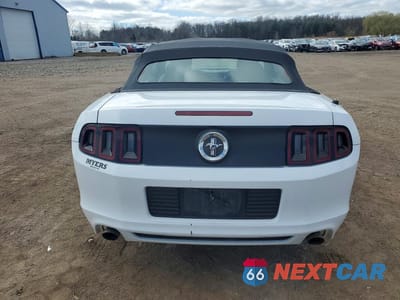 Zdjęcie 6 z 12 samochodu: 2014 FORD MUSTANG VIN:1ZVBP8EM5E5275689 - miniatura