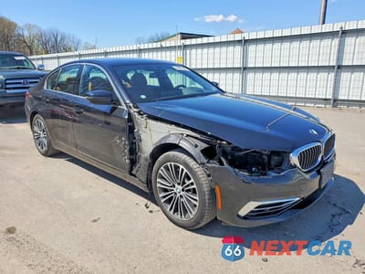 Czwarte zdjęcie samochodu z boku: 2019 BMW 540 XI VIN:WBAJE7C50KWW13352 - miniatura
