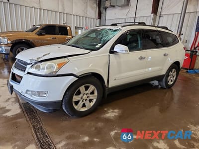 2010 CHEVROLET TRAVERSE LT 1GNLVGED3AS125736 - główne zdjęcie licytacji z USA - miniatura