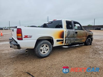 Trzecie zdjęcie samochodu z tyłu: 2000 CHEVROLET SILVERADO K1500 VIN:1GCEK19TXYE215497 - miniatura