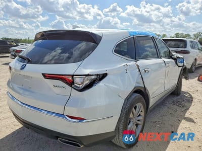 Trzecie zdjęcie samochodu z tyłu: 2024 ACURA MDX VIN:5J8YD9H32RL001819 - miniatura