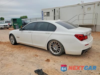 Drugie zdjęcie samochodu z przodu: 2015 BMW 750 I VIN:WBAYA8C56FD825805 - miniatura