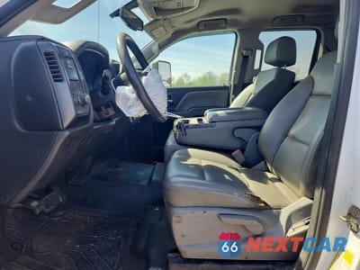 Zdjęcie 7 z 12 samochodu: 2019 CHEVROLET SILVERADO C2500 HEAVY DUTY VIN:2GC2CREG3K1132185 - miniatura