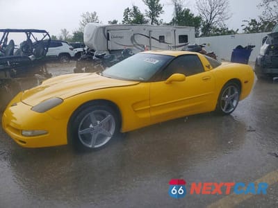 2002 CHEVROLET CORVETTE 1G1YY22G225117725 - główne zdjęcie licytacji z USA - miniatura
