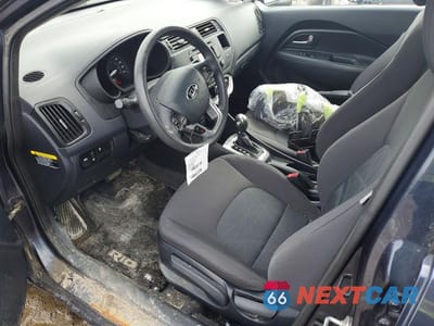 Zdjęcie 7 z 12 samochodu: 2013 KIA RIO 5-DOOR LX VIN:KNADM5A38D6851118 - miniatura