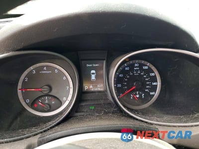 Zdjęcie 9 z 13 samochodu: 2015 HYUNDAI SANTA FE SPORT 2.4L VIN:5XYZTDLB0FG237156 - miniatura