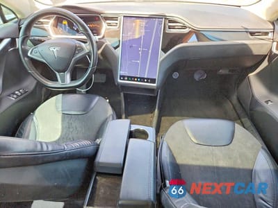 Zdjęcie 8 z 12 samochodu: 2013 TESLA MODEL S VIN:5YJSA1CN1DFP26346 - miniatura