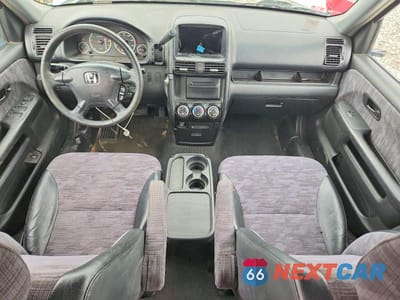 Zdjęcie 8 z 12 samochodu: 2003 HONDA CR-V LX VIN:SHSRD78463U150477 - miniatura