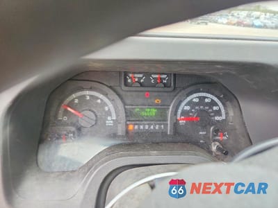 Zdjęcie 9 z 13 samochodu: 2018 FORD ECONOLINE E450 SUPER DUTY CUTAWAY VAN VIN:1FDXE4FS7JDC18930 - miniatura