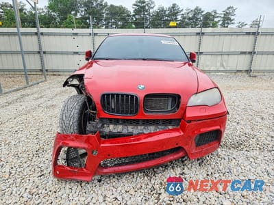 Piąte zdjęcie samochodu w środku: 2011 BMW X6 M VIN:5YMGZ0C5XBLK14207 - miniatura