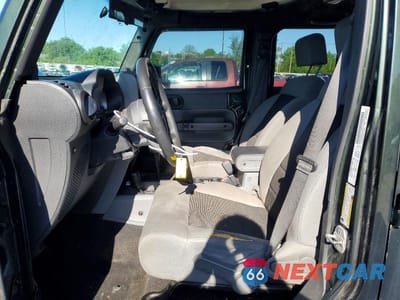 Zdjęcie 7 z 12 samochodu: 2010 JEEP WRANGLER UNLIMITED SPORT VIN:1J4HA3H12AL125218 - miniatura
