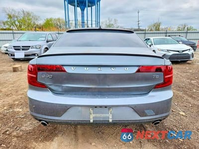 Zdjęcie 6 z 12 samochodu: 2018 VOLVO S90 T5 MOMENTUM VIN:LVY982AK1JP030184 - miniatura