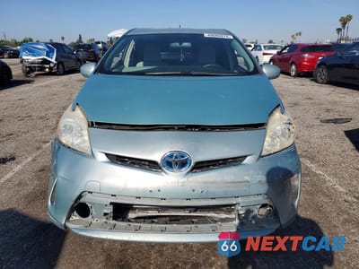 Piąte zdjęcie samochodu w środku: 2012 TOYOTA PRIUS THREE VIN:JTDKN3DU2C1497804 - miniatura