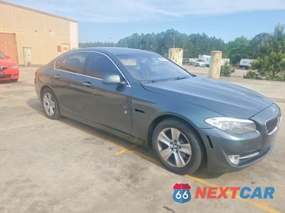 Czwarte zdjęcie samochodu z boku: 2013 BMW 528 I VIN:WBAXG5C52DDY37603 - miniatura