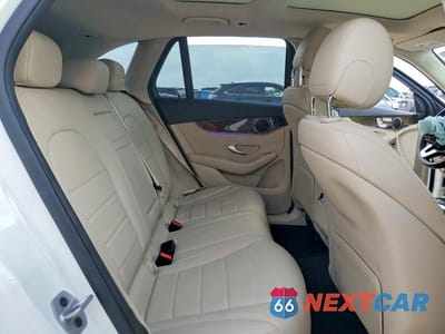 Zdjęcie 10 z 12 samochodu: 2022 MERCEDES-BENZ GLC 300 VIN:W1N0G8DB1NV394214 - miniatura