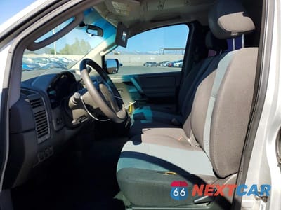 Zdjęcie 7 z 11 samochodu: 2005 NISSAN TITAN XE VIN:1N6AA06A05N502452 - miniatura