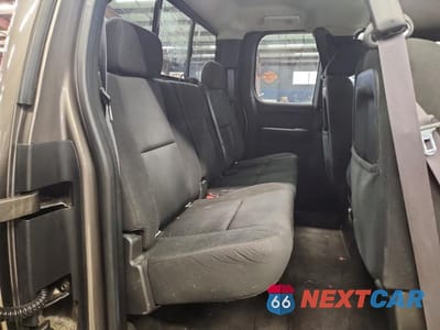 Zdjęcie 10 z 12 samochodu: 2011 CHEVROLET SILVERADO K1500 LT VIN:1GCRKSE37BZ332564 - miniatura