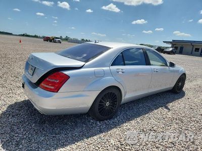 Trzecie zdjęcie samochodu z tyłu: 2010 MERCEDES-BENZ S 550 VIN:WDDNG7BB7AA295057 - miniatura