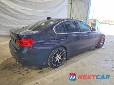 Trzecie zdjęcie samochodu z tyłu: 2016 BMW 340 XI VIN:WBA8B7C54GK703092 - miniatura