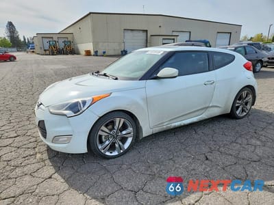 2013 HYUNDAI VELOSTER BASE KMHTC6AD7DU085356 - główne zdjęcie licytacji z USA - miniatura
