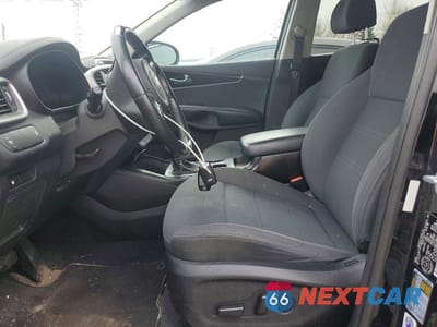 Zdjęcie 7 z 13 samochodu: 2018 KIA SORENTO LX TURBO VIN:5XYPGDA1XJG352507 - miniatura